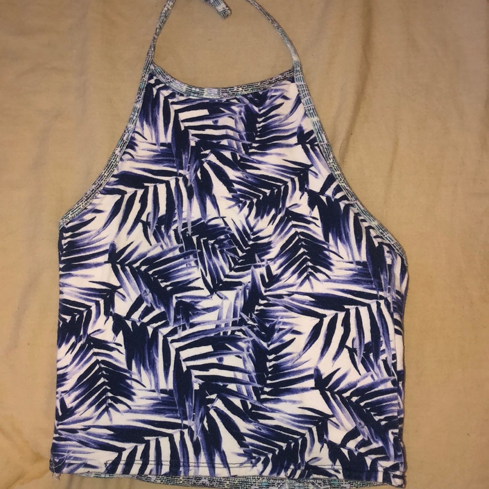 Reversible halter top